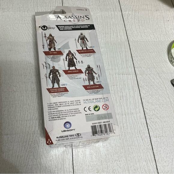 ASSASSINS CREED Arno Dorian Series 3 Action Figure NIB - Picture 7 of 11